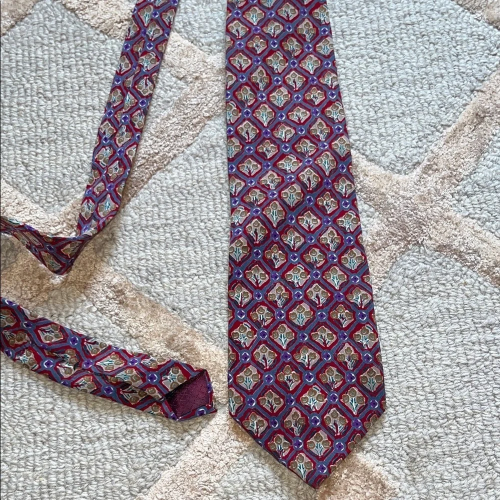 Dior Elegant Burgundy and Blue Geometric Tie